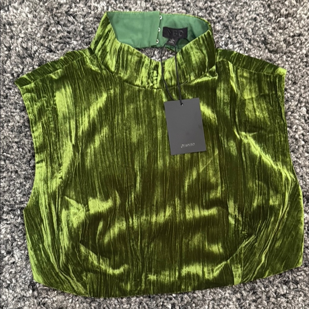 Women's NBD new with Tags size L Winter green backless crop top